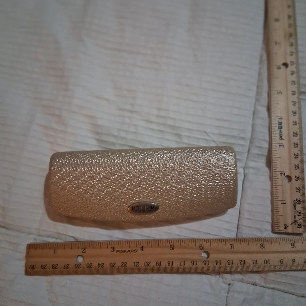 Helium Textured Eyeglass Case